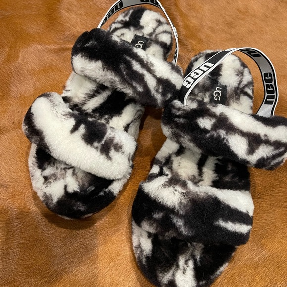 UGG Shoes - Brand new UGG Sandal slippers.